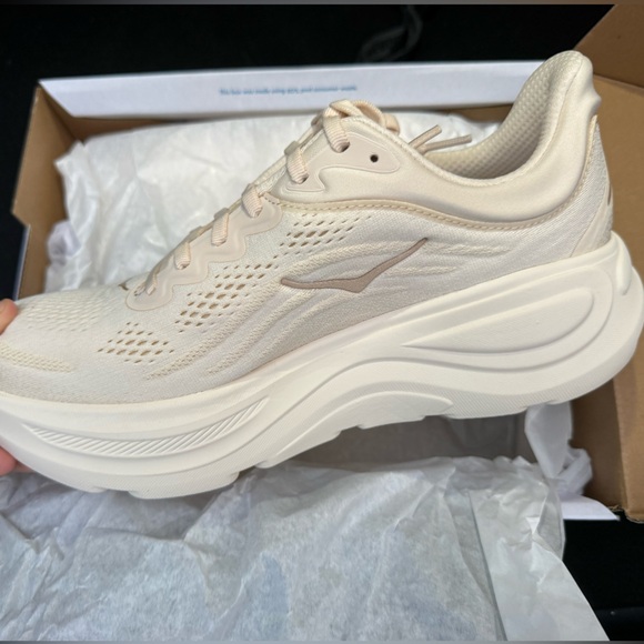 Hoka BONDI 9 size 9 - Picture 2 of 5